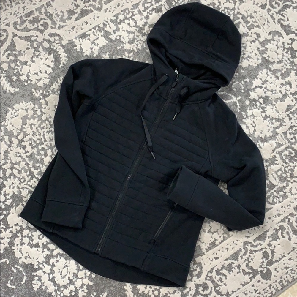 Black lululemon hoodie